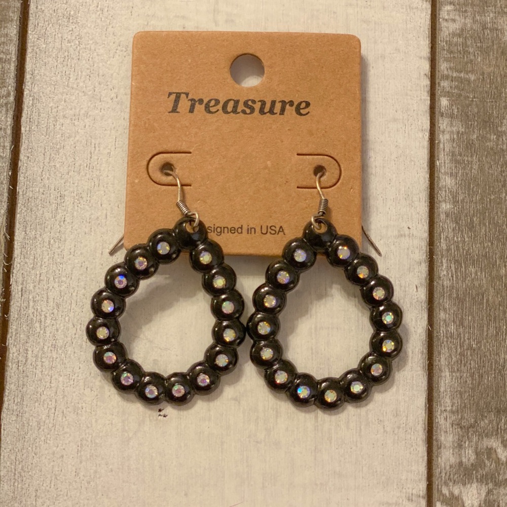 Black earrings